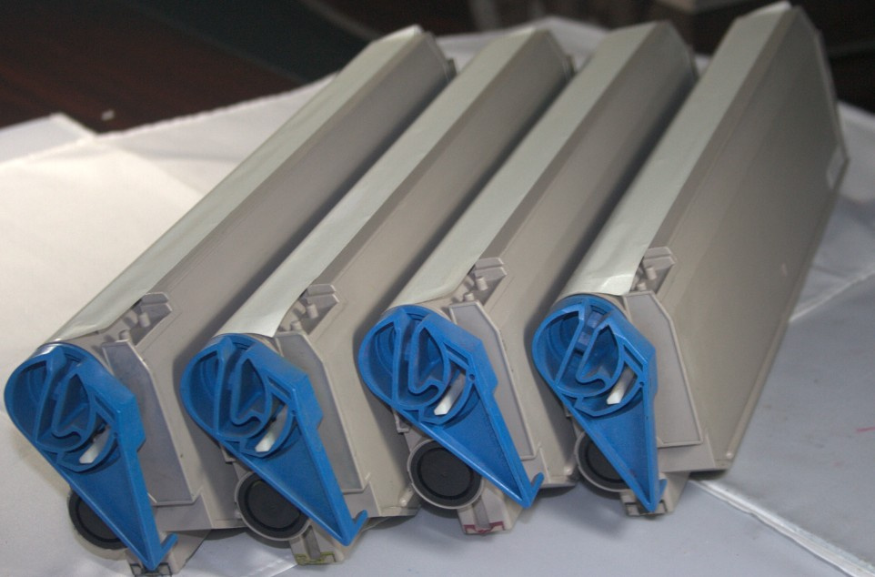 Comment bien recharger une cartouche toner Okidata C9300